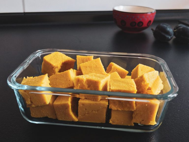 ShanTofu. Ne Alternative zu Tofu aus Sojabohnen. Erbse